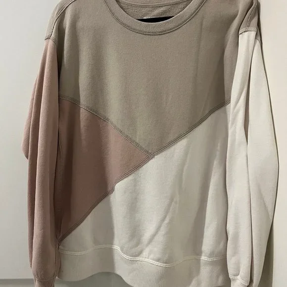 Abercrombie & Fitch Colorblock Crewneck Sweatshirt - Picture 2 of 4